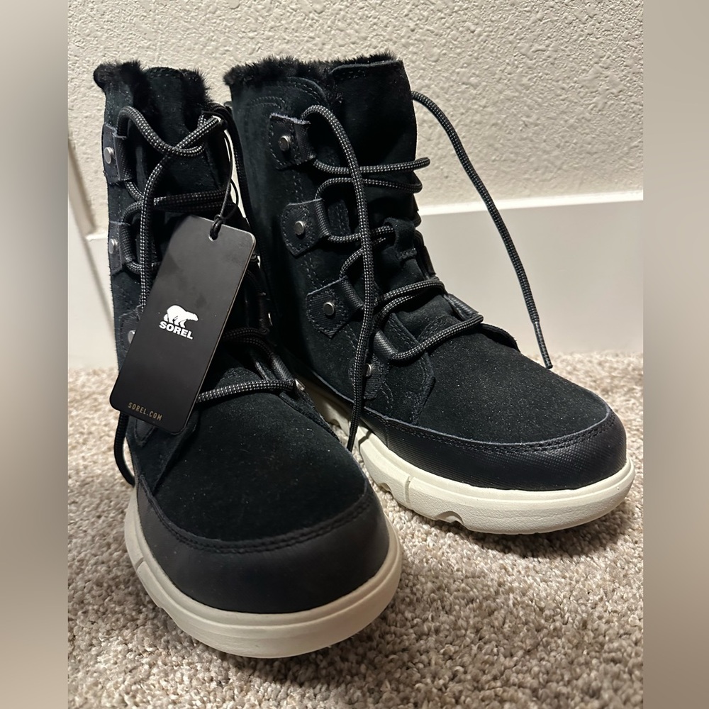 Sorel Womens Waterproof Boot BRAND NEW